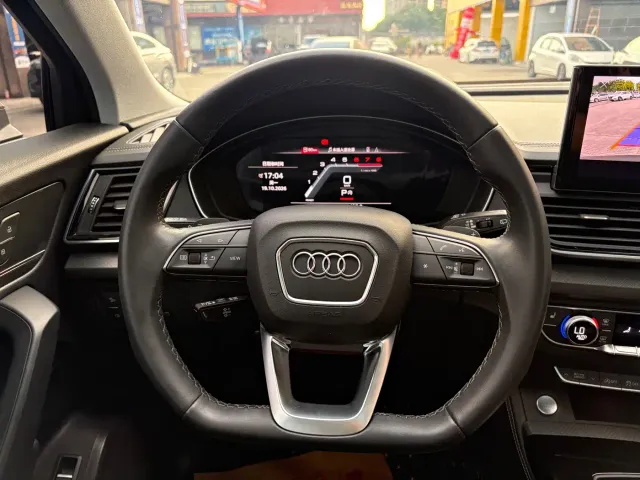 Audi Q5L — Фото автомобиля 6