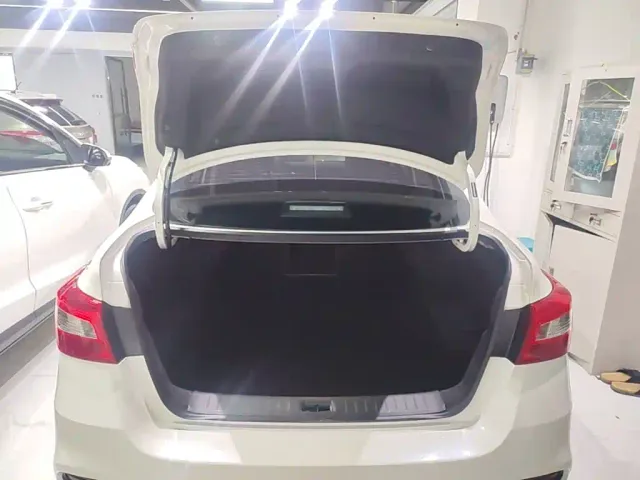 Nissan Sylphy — Фото автомобиля 18
