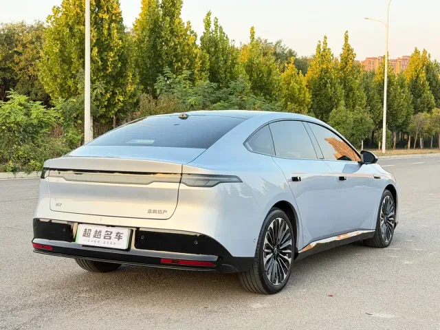 Nissan N7 — Фото автомобиля 7