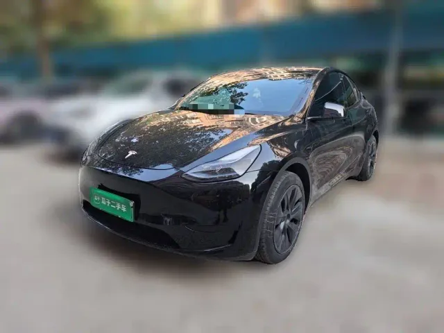 Фотография автомобиля — Tesla Model Y