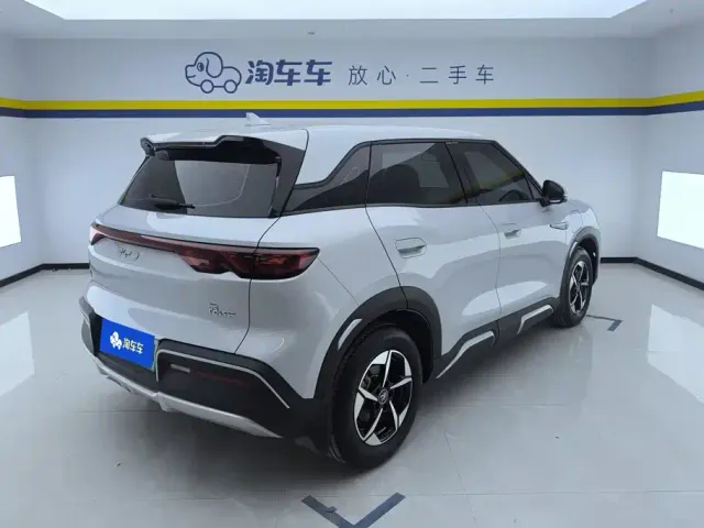 BYD Yuan UP — Фото автомобиля 3