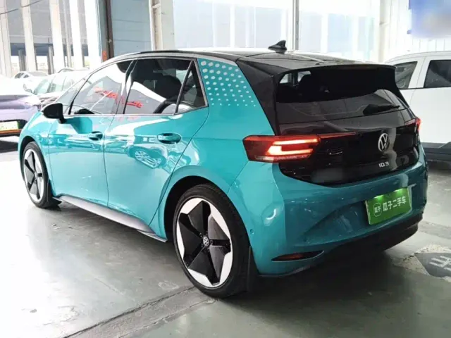 Volkswagen ID.3 — Фото автомобиля 4