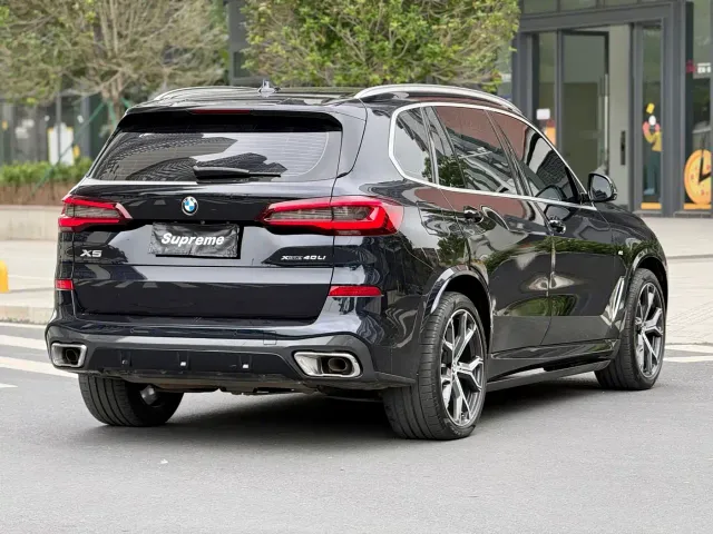 BMW X5 — Фото автомобиля 11