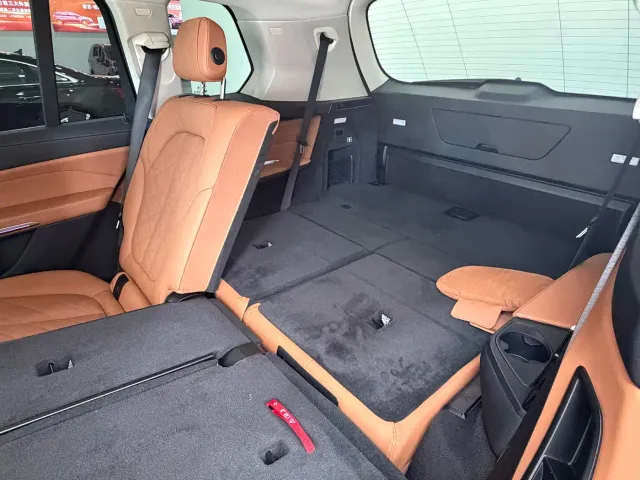BMW X7 — Фото автомобиля 19