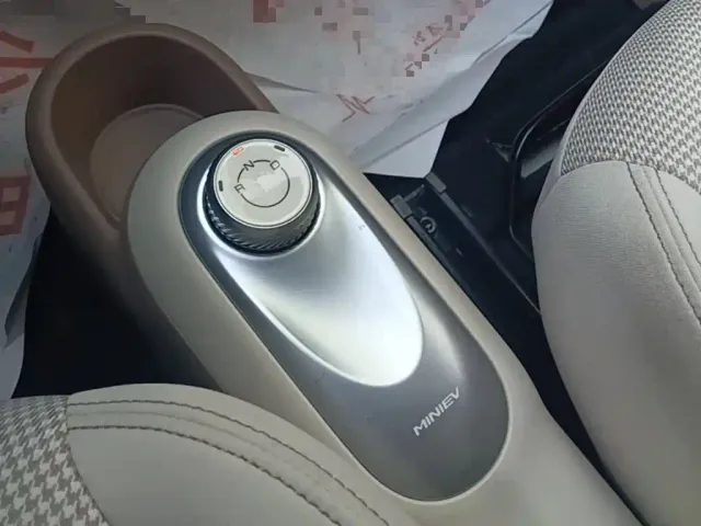 Wuling Hongguang Mini EV — Фото автомобиля 13