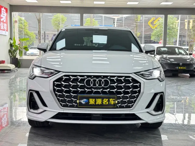 Audi Q3 — Фото автомобиля 2
