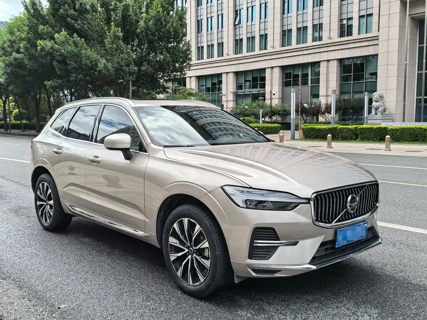 Volvo Volvo XC60 2023 B5 AWD Smart Luxury Edition — Фото автомобиля 5