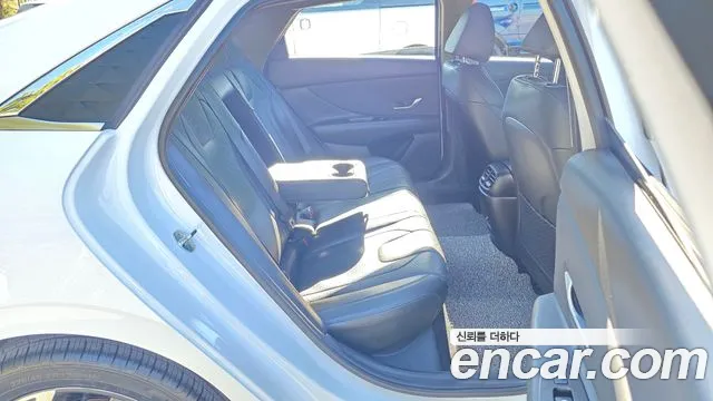 Hyundai Avante — Фото автомобиля 18