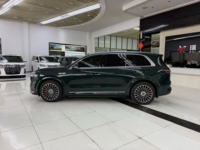 Aito M8 — Фото автомобиля 3