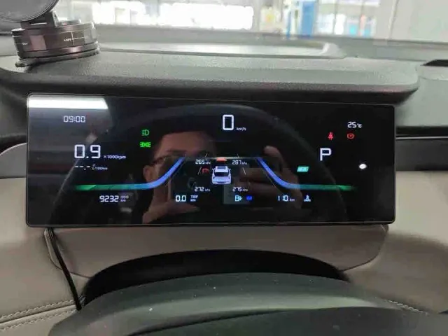 Geely Boyue L — Фото автомобиля 4