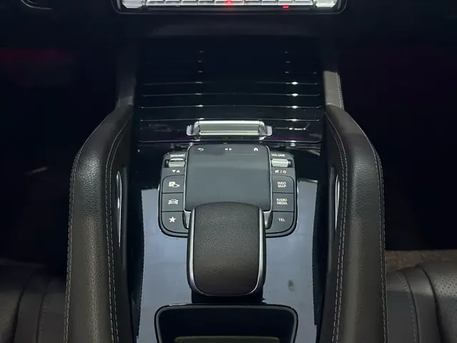 Mercedes-Benz GLE-Class — Фото автомобиля 9
