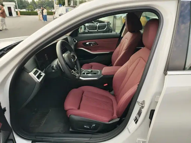 BMW 3 Series — Фото автомобиля 14