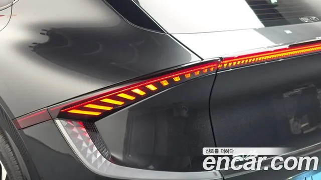 Kia EV6 — Фото автомобиля 8