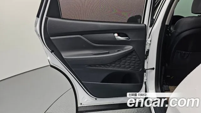 Hyundai Santafe — Фото автомобиля 24
