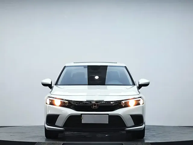 Honda Civic — Фото автомобиля 3