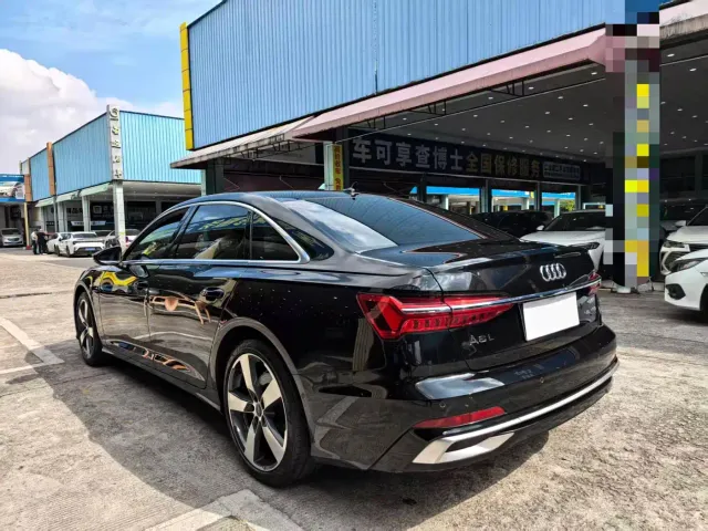 Audi A6L — Фото автомобиля 14
