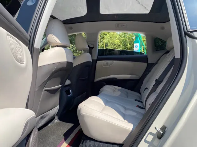 IM Motors LS6 — Фото автомобиля 6