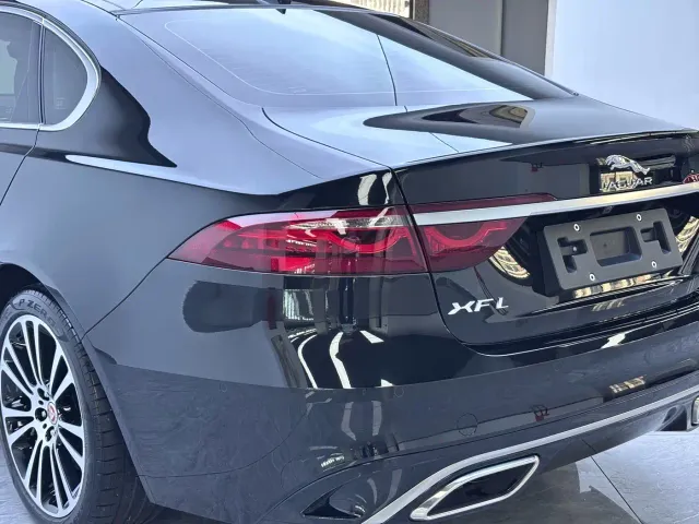 Jaguar XFL — Фото автомобиля 19