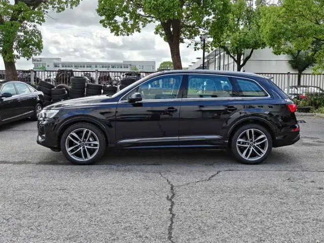 Audi Q7 — Фото автомобиля 3
