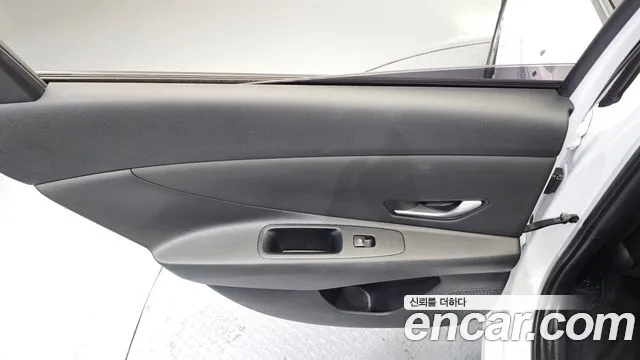 Hyundai Avante — Фото автомобиля 14