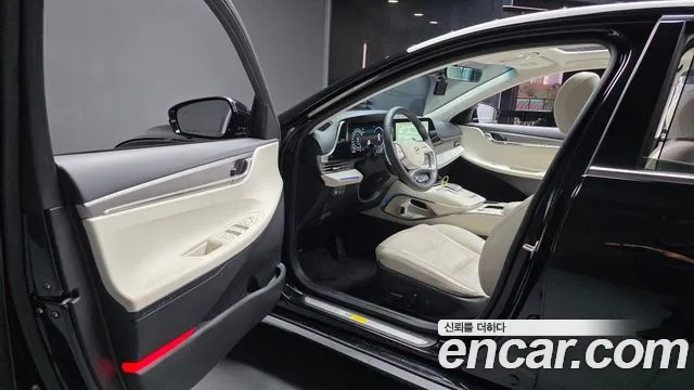 Hyundai Grandeur Grandeur (New) — Фото автомобиля 10