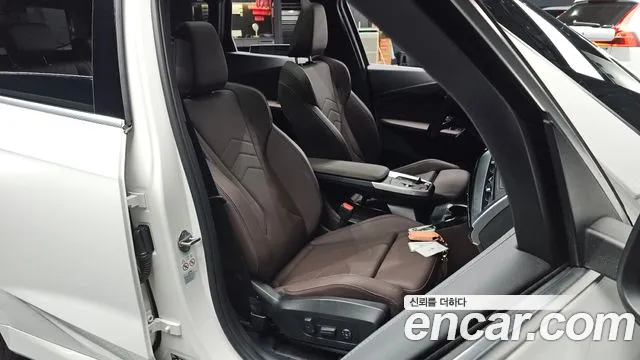BMW X1 U11 — Фото автомобиля 10