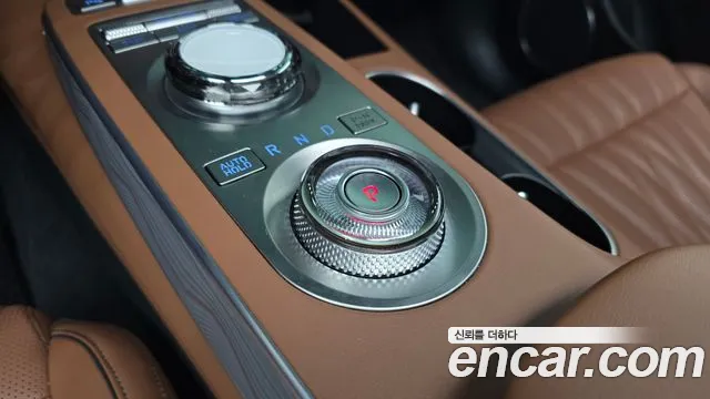 Genesis GV70 2.5T Бензин AWD — Фото автомобиля 9