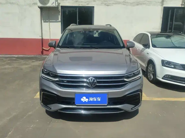 Volkswagen Tiguan L — Фото автомобиля 2
