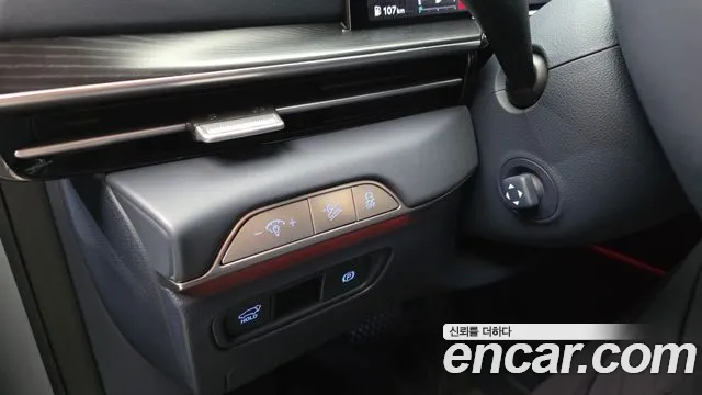 Genesis GV80 — Фото автомобиля 16