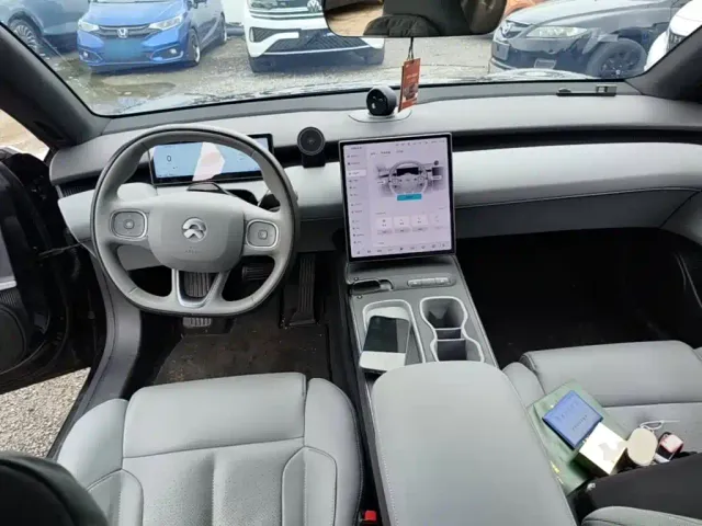 Nio ET5 Touring — Фото автомобиля 9