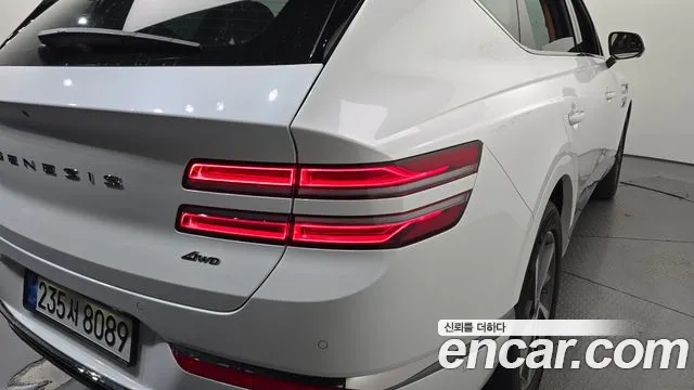 Genesis GV80 — Фото автомобиля 8