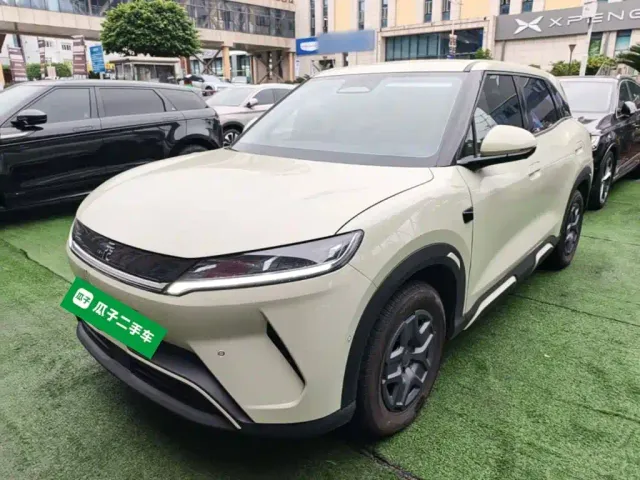 Фотография автомобиля — BYD Yuan UP