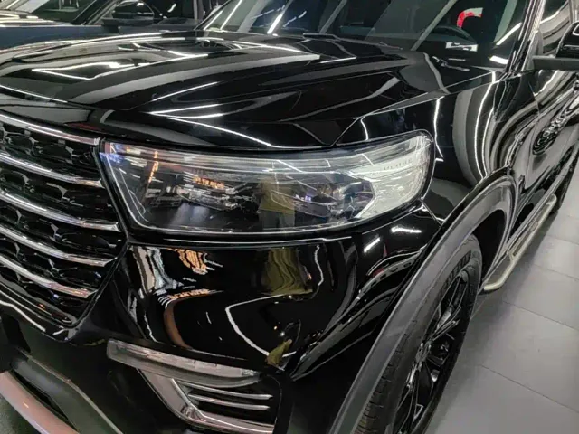 Ford Explorer — Фото автомобиля 23