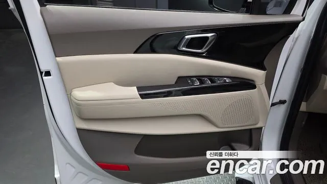 Kia Canival Carnival 4 поколение Бензин 7 мест Noblesse — Фото автомобиля 21