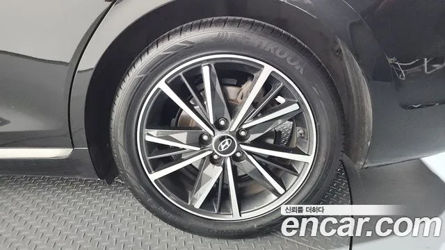 Hyundai Grandeur Новый Grandeur IG — Фото автомобиля 18