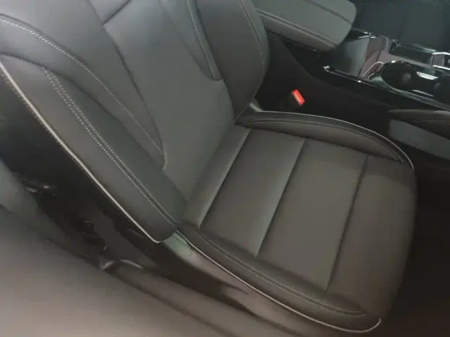 Buick Envision Plus — Фото автомобиля 24