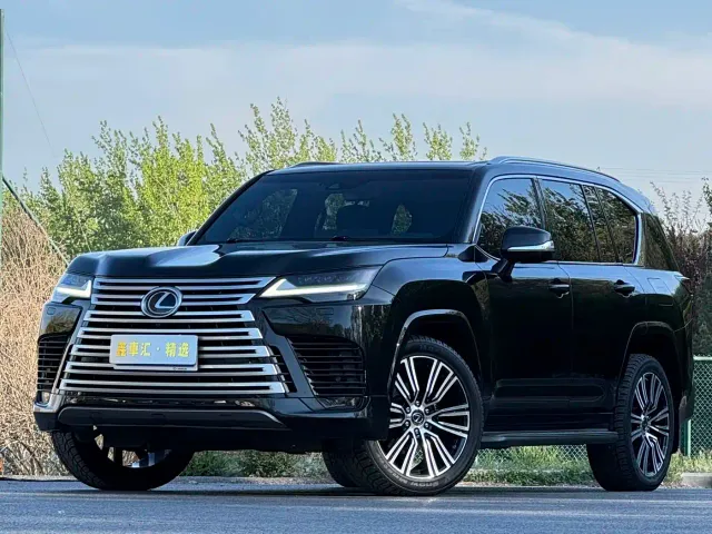 Lexus LX — Фото автомобиля 4