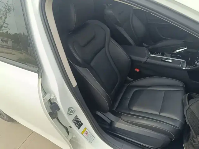 Besturn Besturn B70 2022 3rd Gen 1.5T Auto Delight Edition — Фото автомобиля 24
