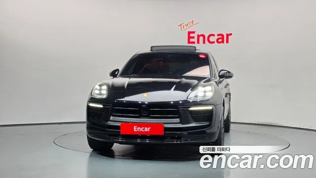 Porsche Macan — Фото автомобиля 3