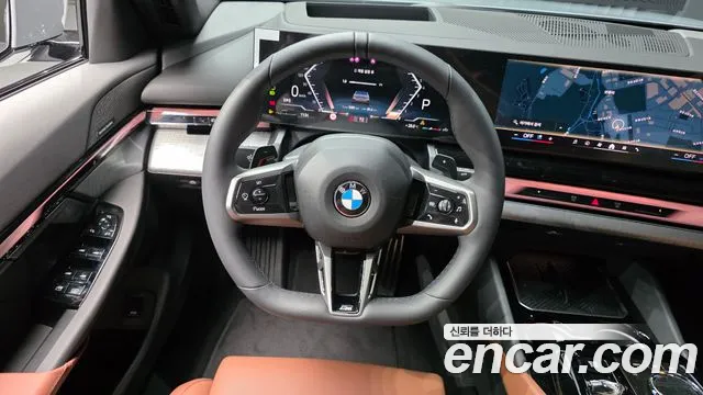 BMW 5-Series 5 серия (G60) 530i xDrive M Sport — Фото автомобиля 13