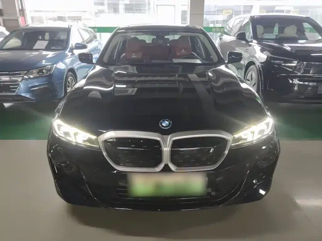 BMW i3 — Фото автомобиля 2