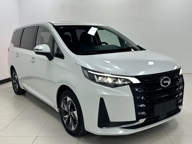 GAC Trumpchi M6 — Фото автомобиля 3