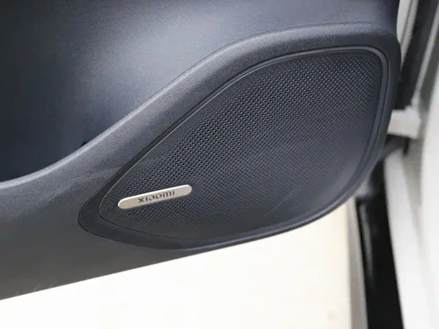 Xiaomi SU7 — Фото автомобиля 11