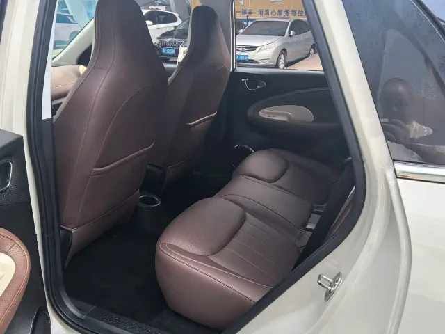 Wuling Bingo — Фото автомобиля 6
