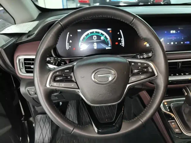 GAC Trumpchi M6 — Фото автомобиля 10