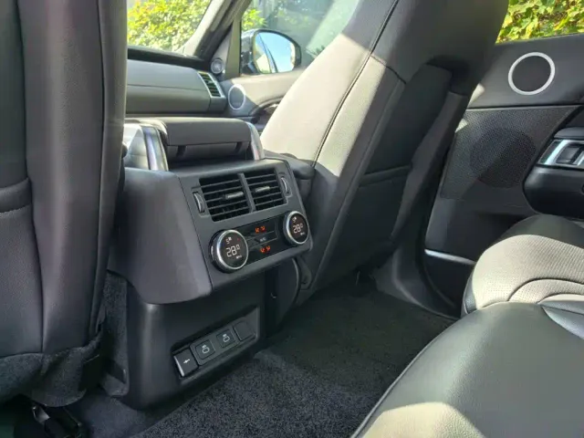 Land Rover Discovery — Фото автомобиля 9