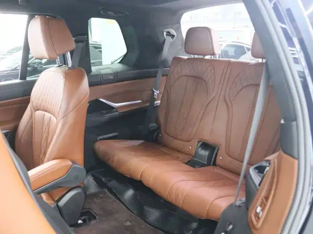 BMW X7 — Фото автомобиля 21