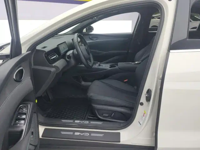 BYD Seal 06 — Фото автомобиля 9