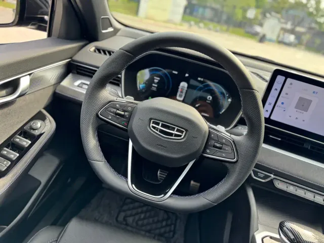 Geely Xingrui — Фото автомобиля 12