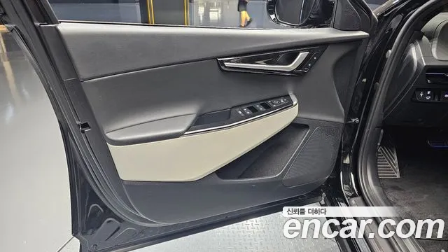 Kia EV6 — Фото автомобиля 21
